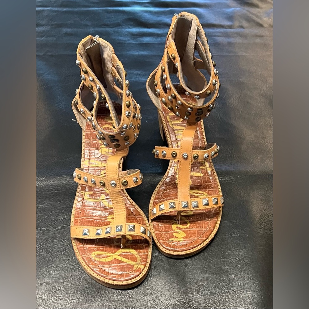Sam Edelman 8.5 Tan Studded block Heel Sandals